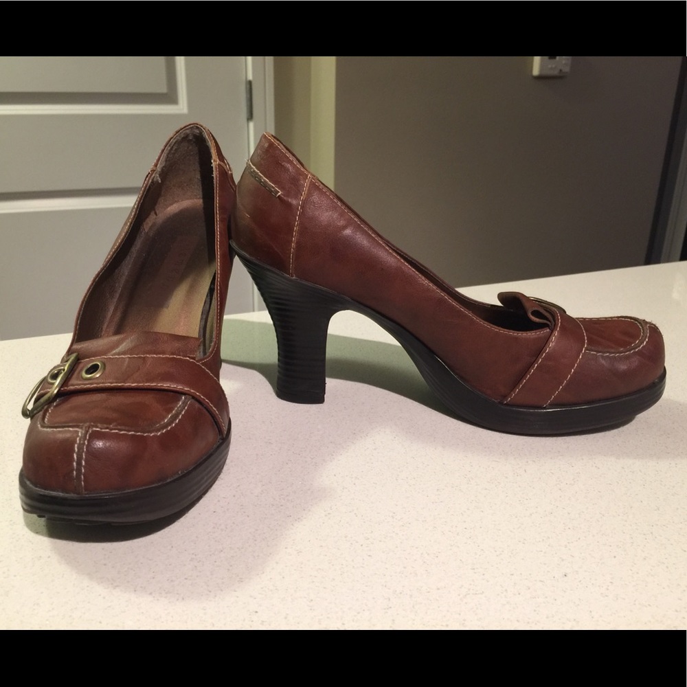 Ellemenno: Brown, Loafer-style, Platform Heels